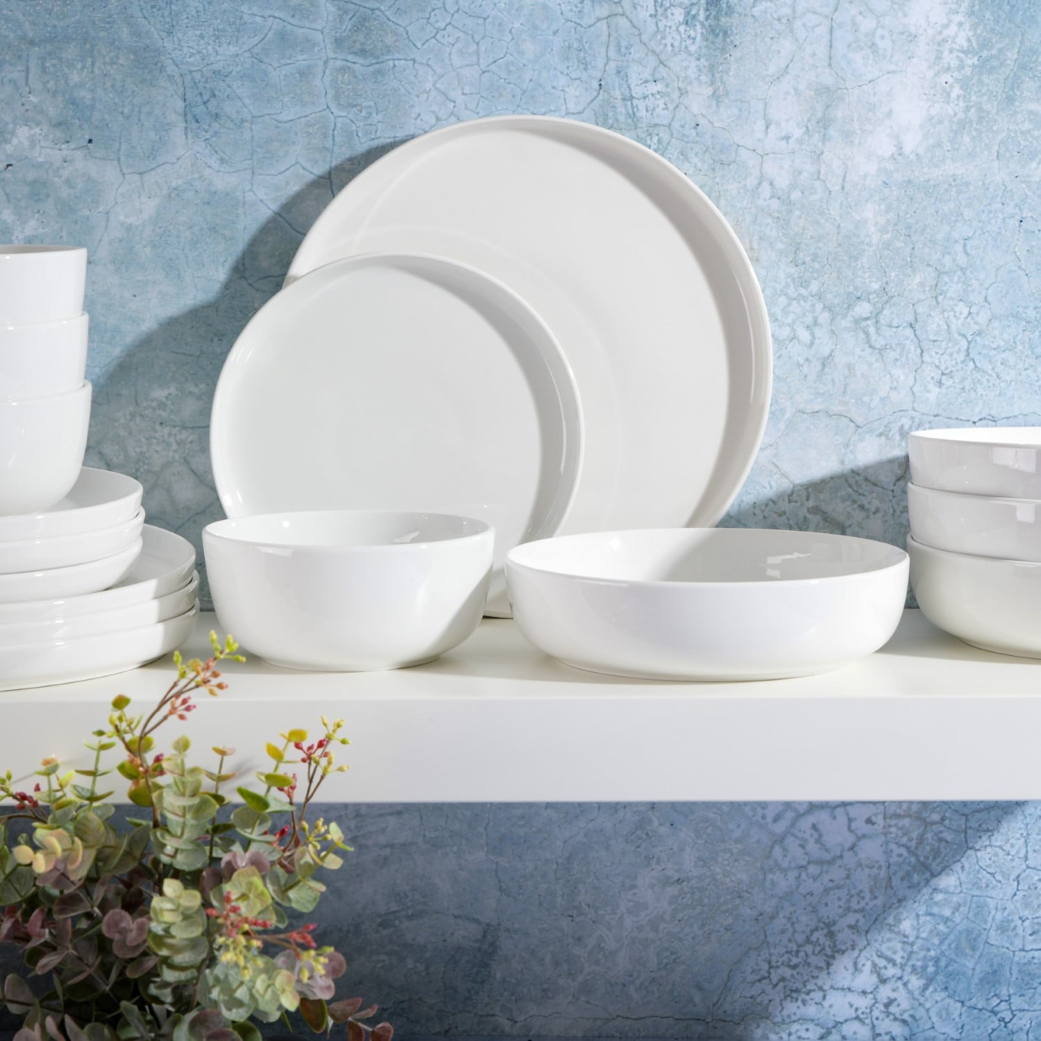 Gibson Home Oslo 16 Piece Round Stoneware Dinnerware Set, Service for 4, White