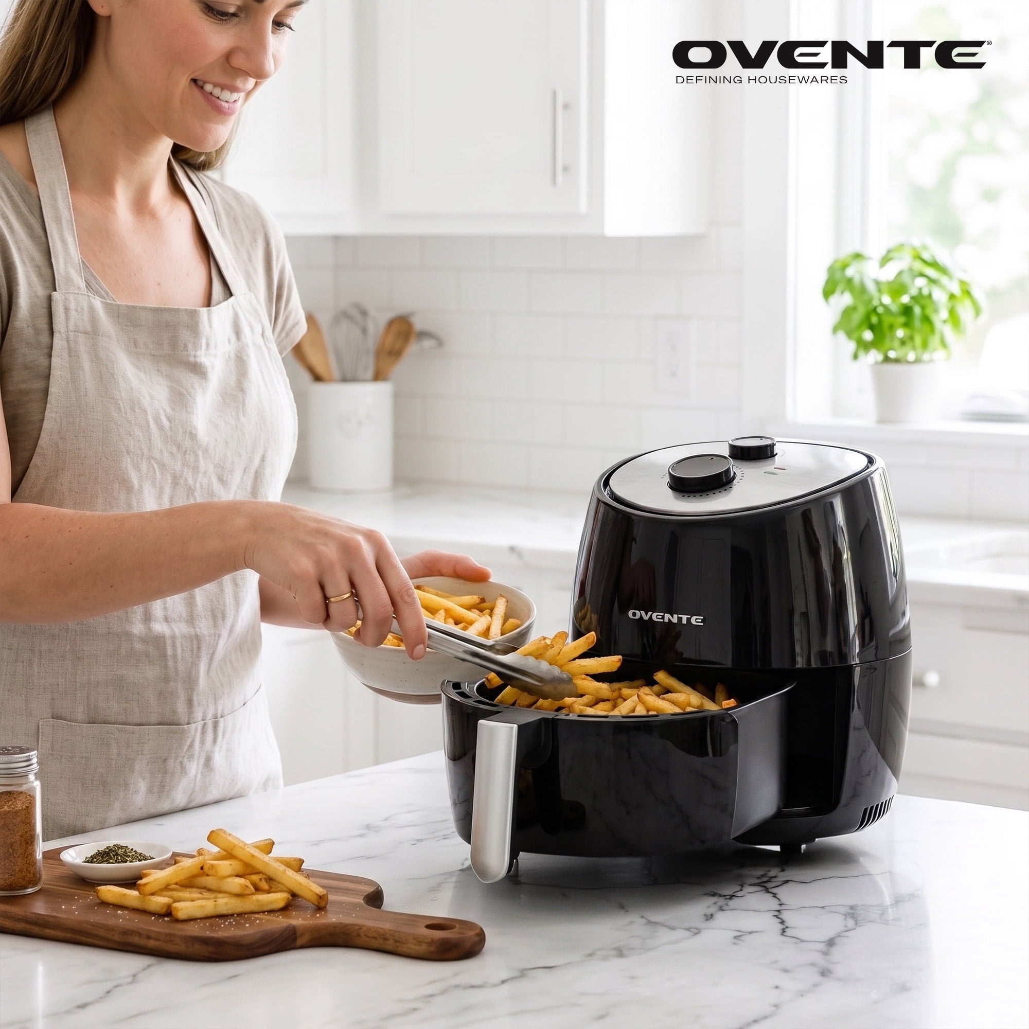 OVENTE Compact Air Fryer for Healthy and Oilless Cooking, 3.2 Qt Nonstick & Dishwasher Safe Basket, 1300W Electric Cooker w/ Adjustable Temperature Control, 30Min Timer & Auto Shutoff, FAM11320B