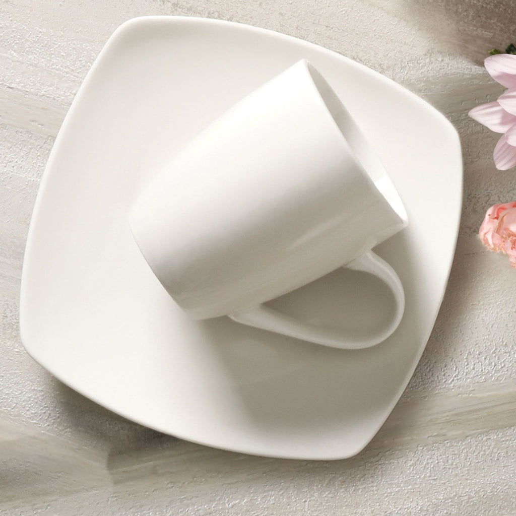 Gibson Hagen 30 Piece Porcelain Dinnerware White Set