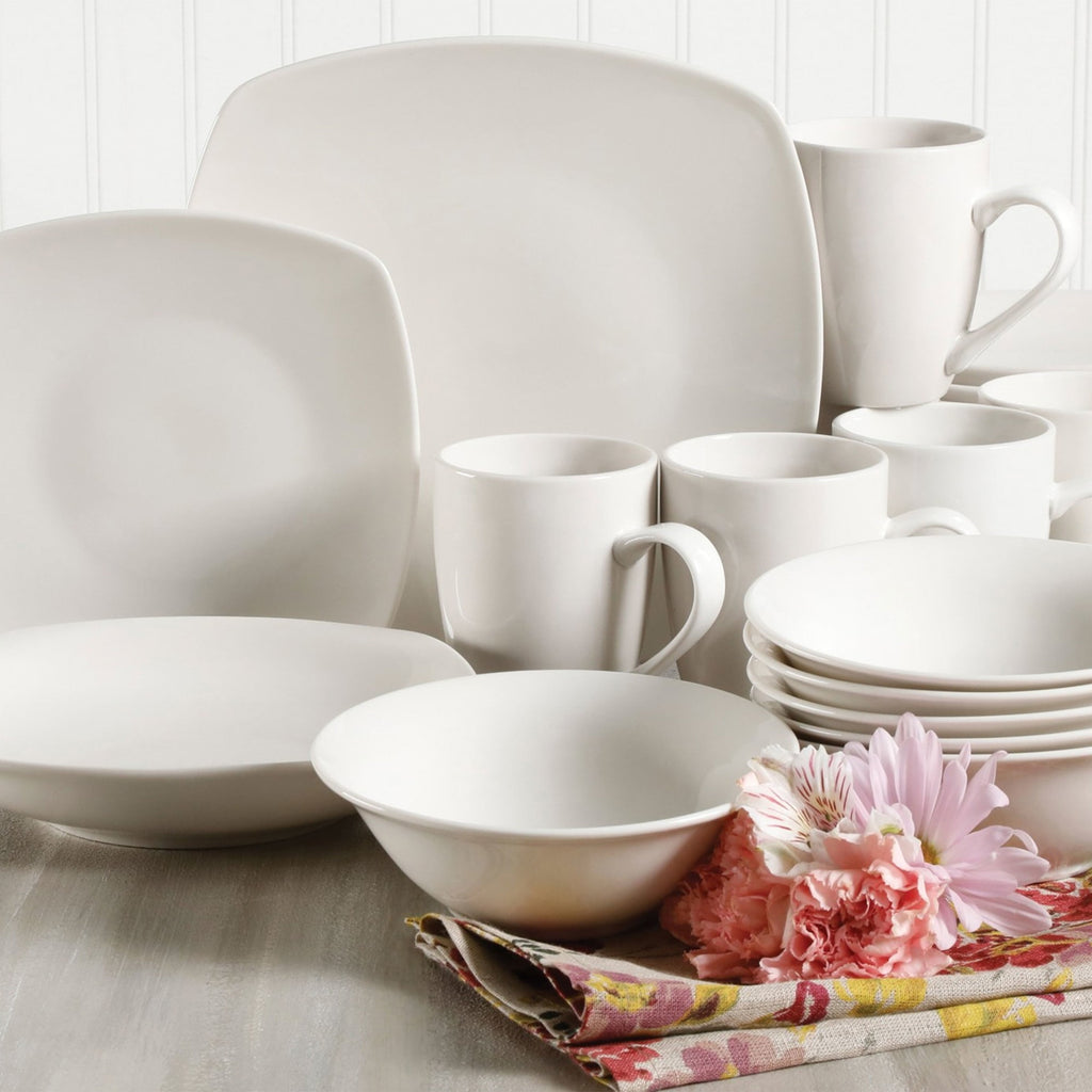 Gibson Hagen 30 Piece Porcelain Dinnerware White Set
